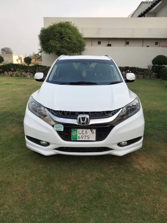 Honda Vezel 2015 for Sale in Rawalpindi Image-1