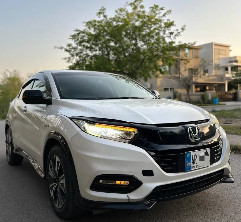 Honda Vezel 2016 for Sale in Islamabad Image-1