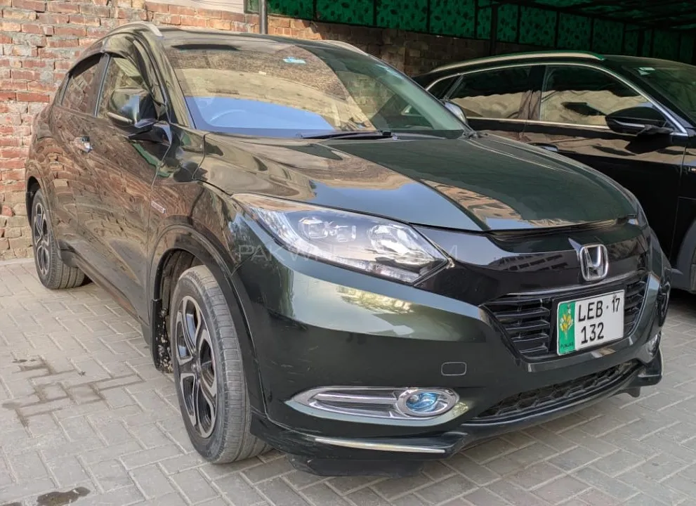 Honda Vezel 2014 for Sale in Lahore Image-1
