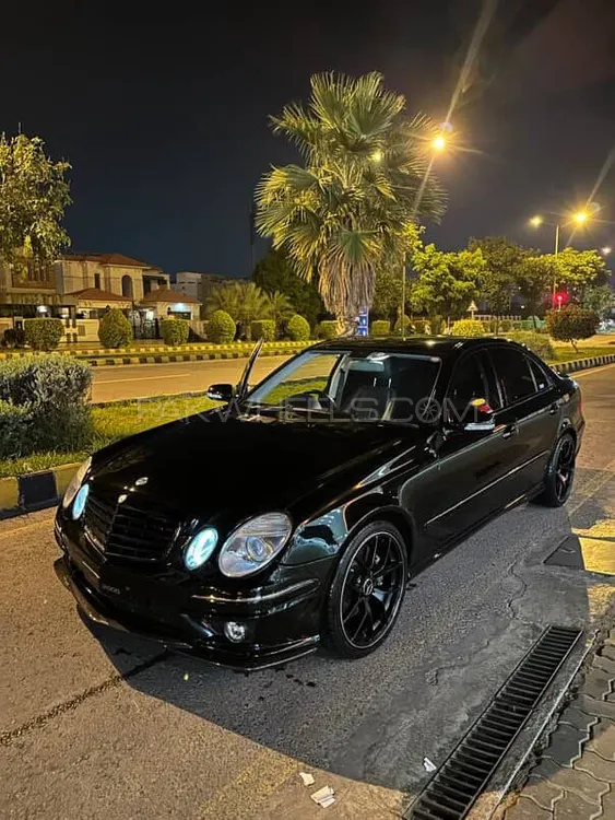 Mercedes Benz E Class 2008 for Sale in Lahore Image-1