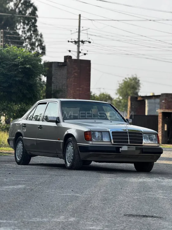 مرسڈیز بینز ای کلاس 1991 for Sale in لاہور Image-1