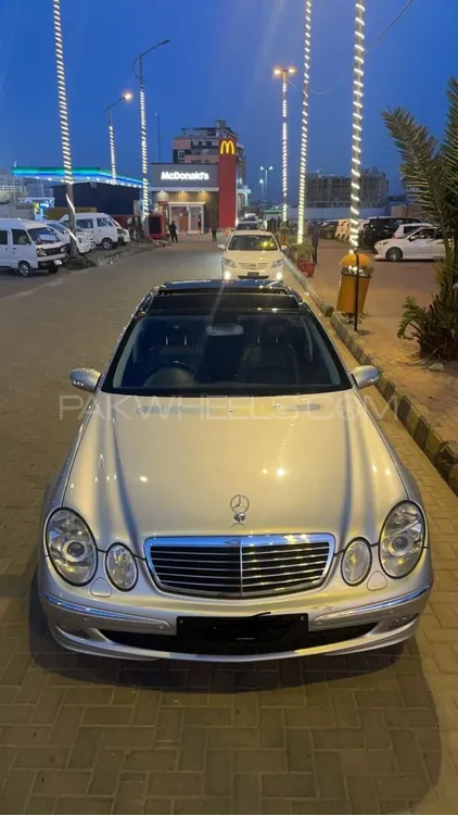 Mercedes Benz E Class 2004 for Sale in Rawalpindi Image-1