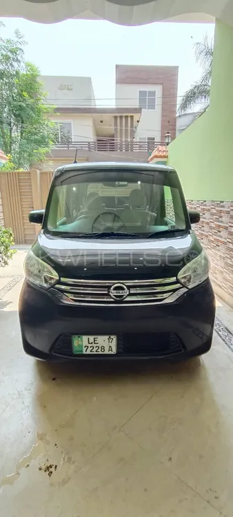 Nissan Dayz Roox 2014 for Sale in Sialkot Image-1