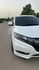 Honda Vezel Hybrid X L Package 2014 for Sale