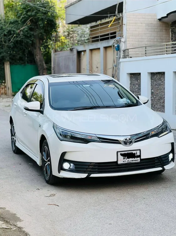 Toyota Corolla 2018 for Sale in Islamabad Image-1