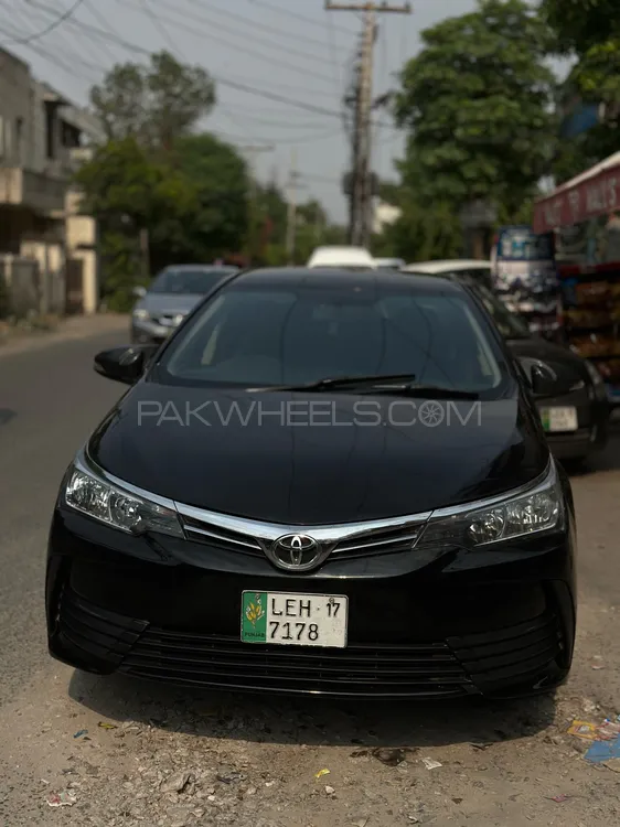 Toyota Corolla 2017 for Sale in Lahore Image-1