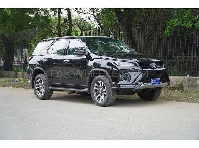 ٹویوٹا فورچیونر 2024 for Sale in لاہور Image-1