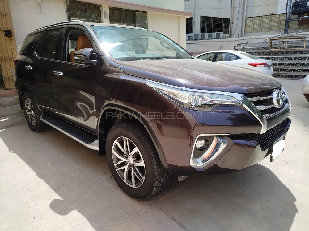 Toyota Fortuner 2018 for Sale in Karachi Image-1