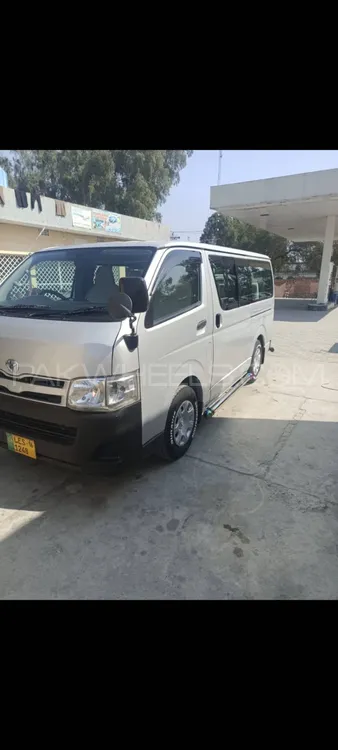 Toyota Hiace 2010 for Sale in Haripur Image-1