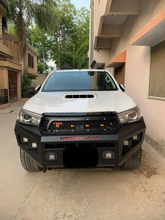 Toyota Hilux 2018 for Sale in Hyderabad Image-1