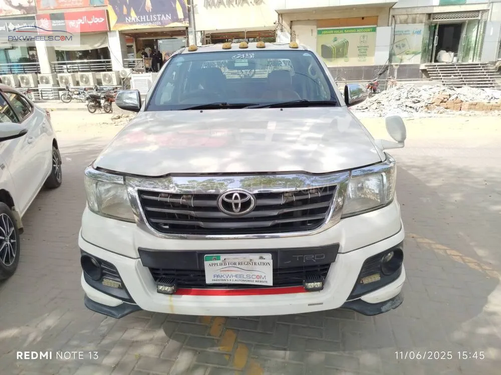 ٹویوٹا ہائیلکس 2016 for Sale in فیصل آباد Image-1