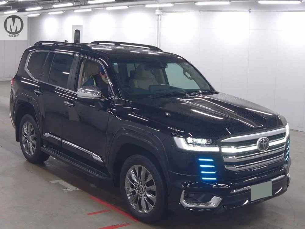 Toyota Land Cruiser 2023 for Sale in Karachi Image-1