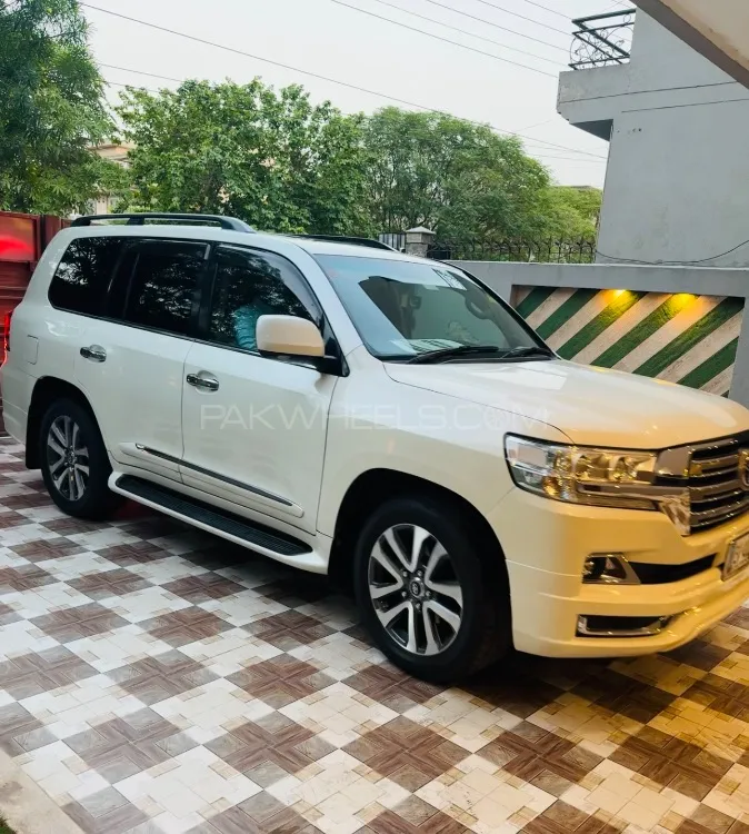 Toyota Land Cruiser 2010 for Sale in Lahore Image-1