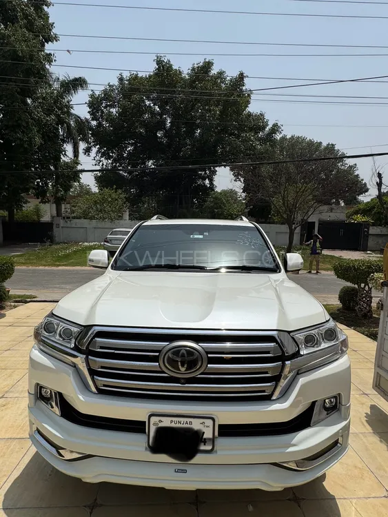 Toyota Land Cruiser 2017 for Sale in Sialkot Image-1