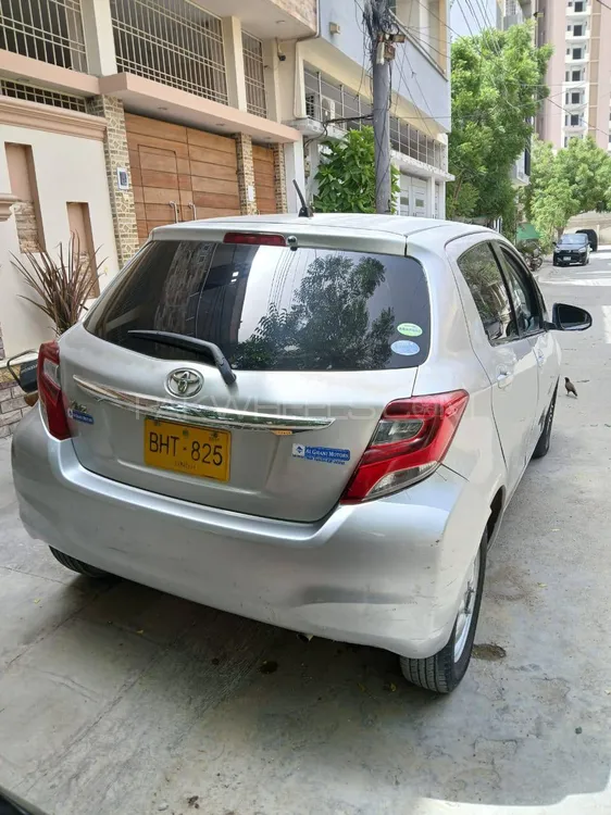 Toyota Vitz 2014 for Sale in Karachi Image-1
