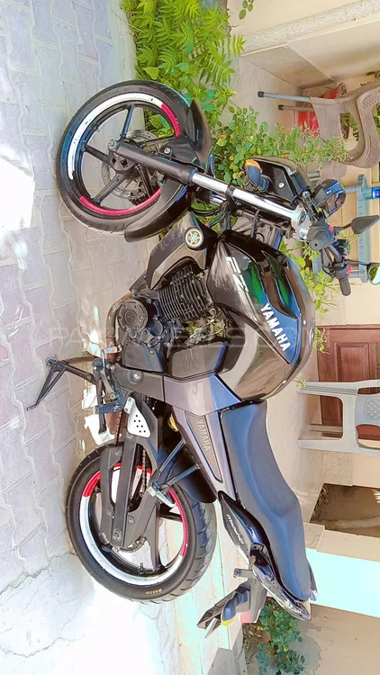 Yamaha FZ1 2014 for Sale Image-1