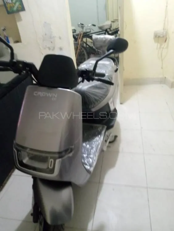Crown EV Pro 2024 for Sale Image-1