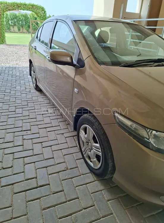 Honda City 2011 for Sale in Burewala Image-1