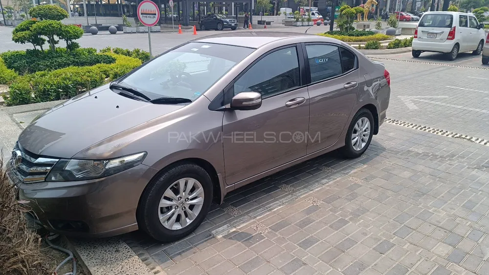 Honda City 2015 for Sale in Lahore Image-1