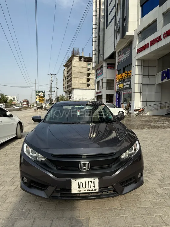 Honda Civic 2017 for Sale in Peshawar Image-1