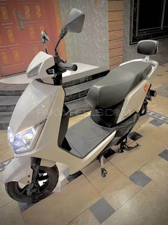 Yadea T5 2024 for Sale Image-1