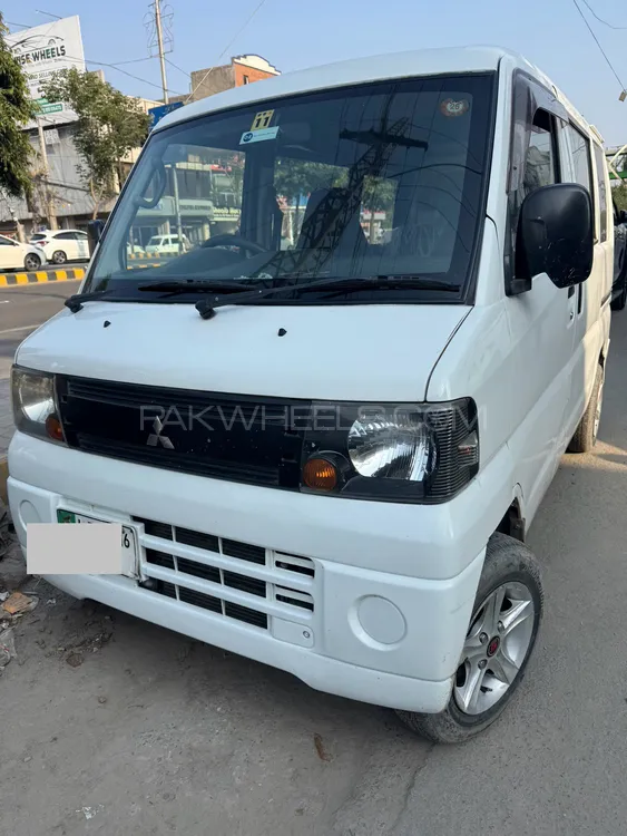 مٹسوبیشی منی کیب 2010 for Sale in لاہور Image-1