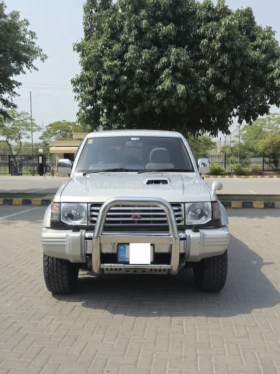 Mitsubishi Pajero 1996 for Sale in Lahore Image-1