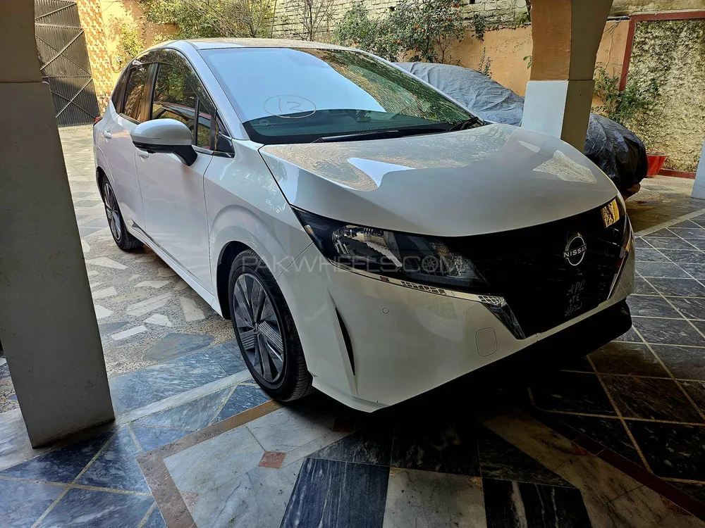 Nissan Note 2021 for Sale in Peshawar Image-1