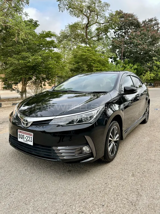 Toyota Corolla 2019 for Sale in Karachi Image-1