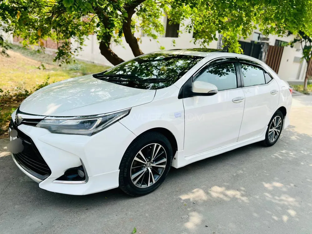 Toyota Corolla 2018 for Sale in Gujranwala Image-1