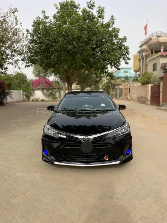 Toyota Corolla 2016 for Sale in Karachi Image-1