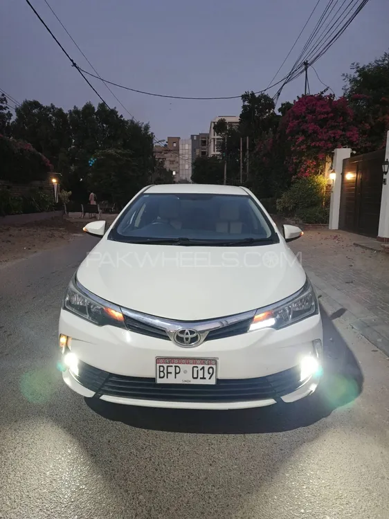 Toyota Corolla 2016 for Sale in Karachi Image-1
