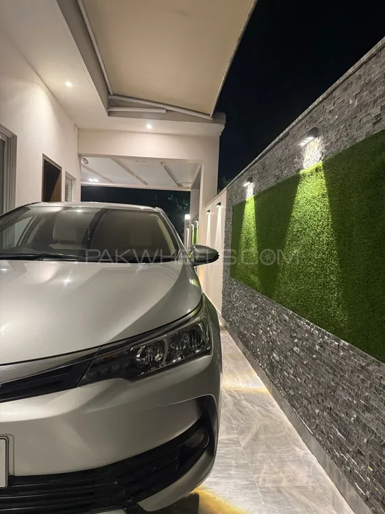 Toyota Corolla 2018 for Sale in Islamabad Image-1
