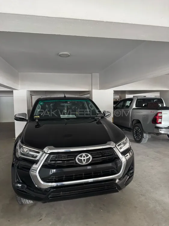 Toyota Hilux 2023 for Sale in Karachi Image-1