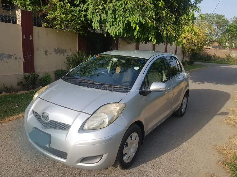 Toyota Vitz 2009 for Sale in Gujrat Image-1