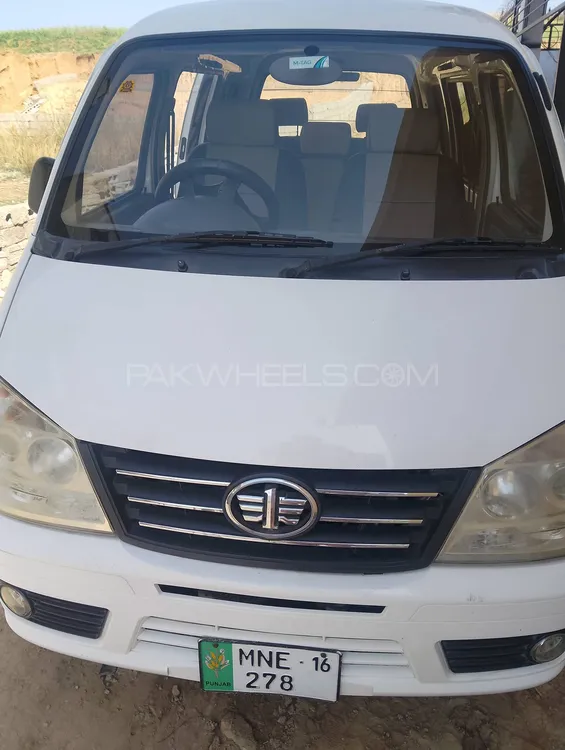 FAW X-PV 2016 for Sale in Islamabad Image-1