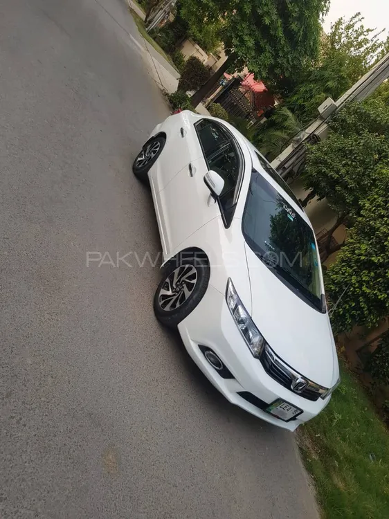 Honda Civic 2015 for Sale in Lahore Image-1
