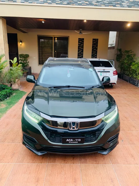 Honda Vezel 2013 for Sale in Multan Image-1