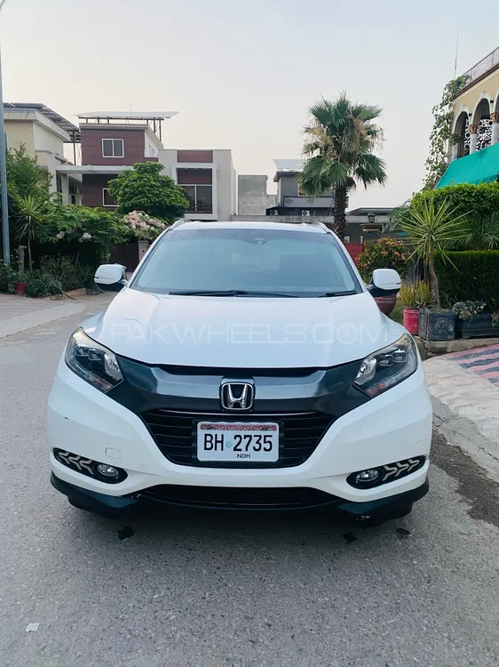 Honda Vezel 2014 for Sale in Islamabad Image-1