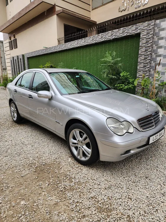 Mercedes Benz C Class 2001 for Sale in Peshawar Image-1