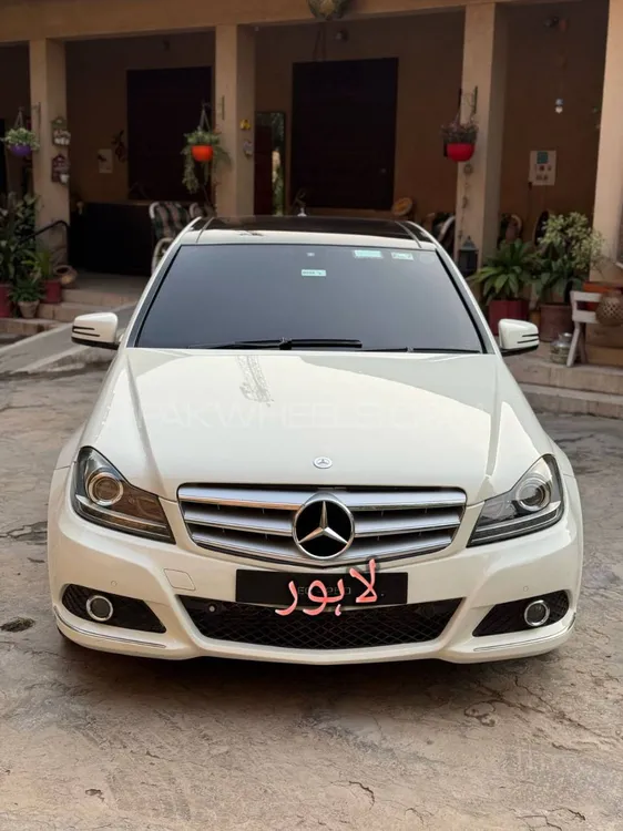 Mercedes Benz C Class 2012 for Sale in Islamabad Image-1