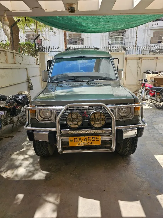 Mitsubishi Pajero 1988 for Sale in Karachi Image-1