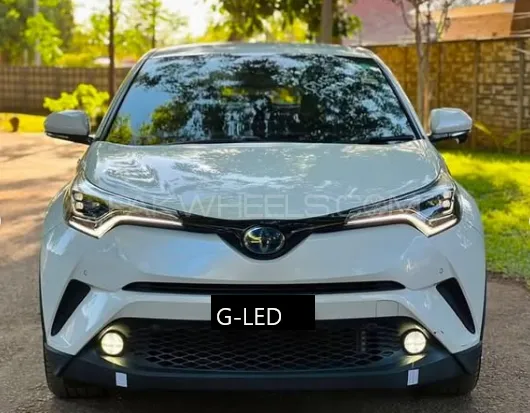 Toyota C-HR 2017 for Sale in Karachi Image-1