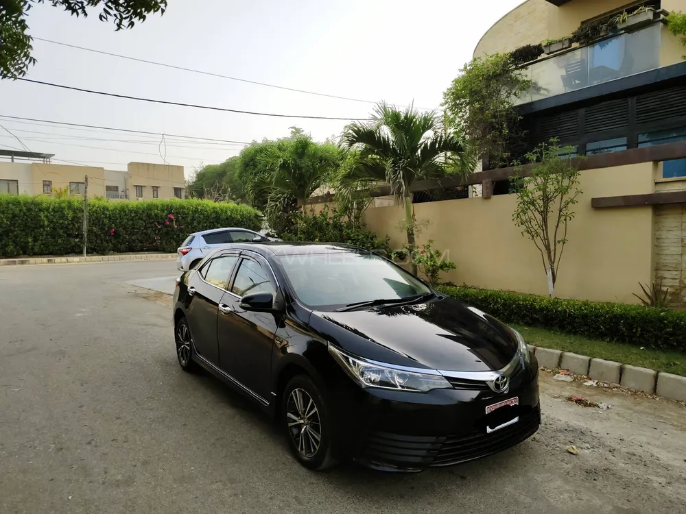 Toyota Corolla 2019 for Sale in Karachi Image-1