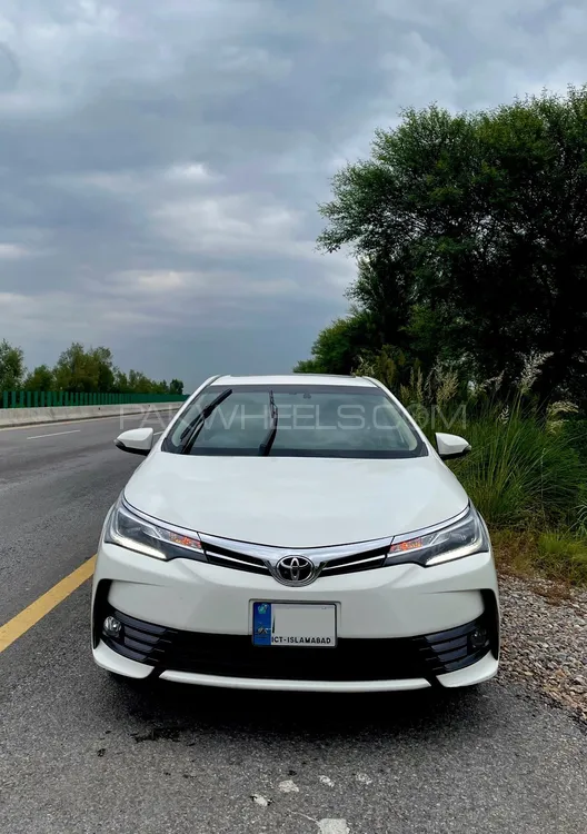 Toyota Corolla 2017 for Sale in Islamabad Image-1