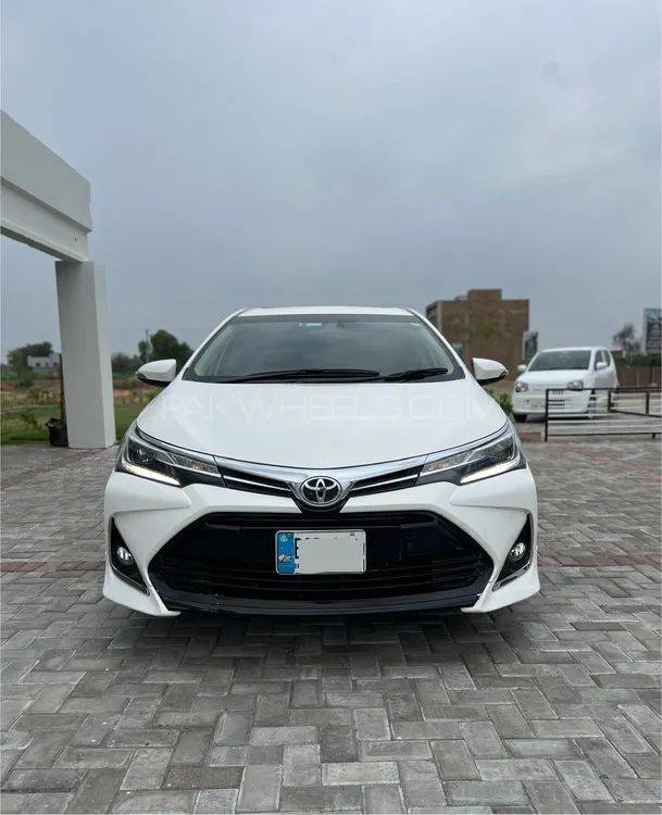 Toyota Corolla 2023 for Sale in Toba Tek Singh Image-1