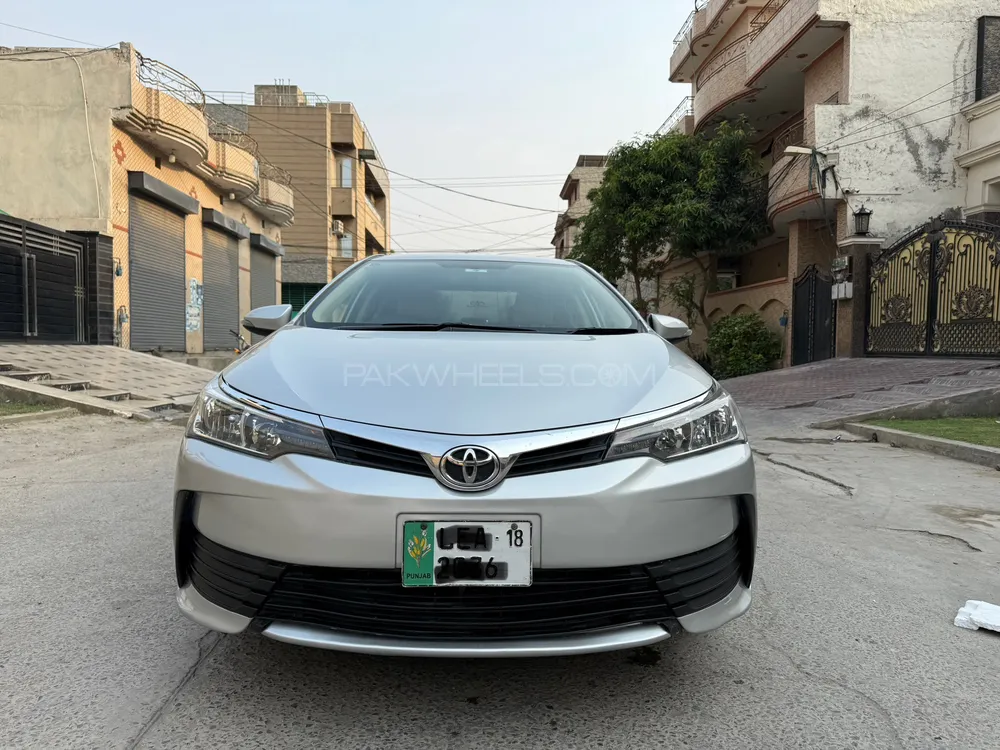 Toyota Corolla 2017 for Sale in Lahore Image-1