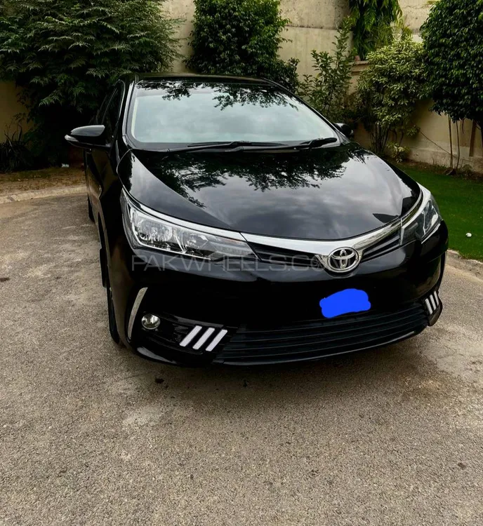 Toyota Corolla 2020 for Sale in Lahore Image-1
