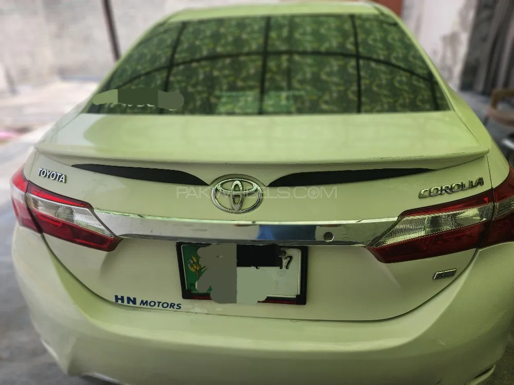 Toyota Corolla 2017 for Sale in Faisalabad Image-1