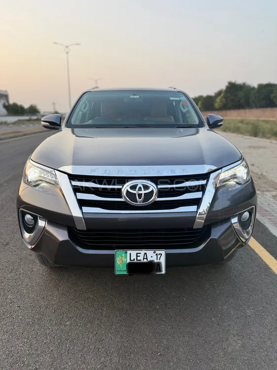 Toyota Fortuner 2017 for Sale in Gujranwala Image-1